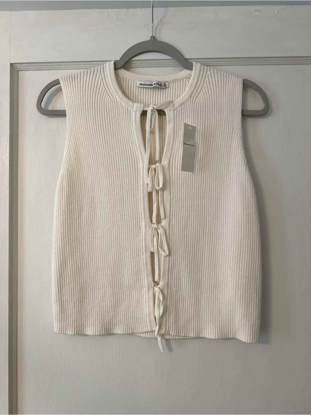 Abercrombie & Fitch Cream Ribbed Tie-Front Sleeveless Top